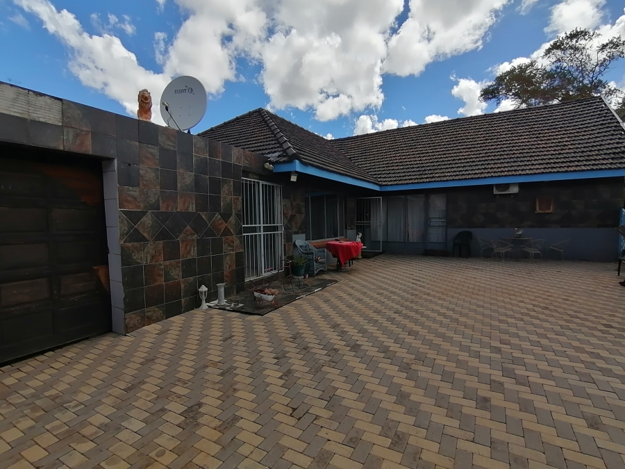 4 Bedroom Property for Sale in Stilfontein Ext 4 North West
